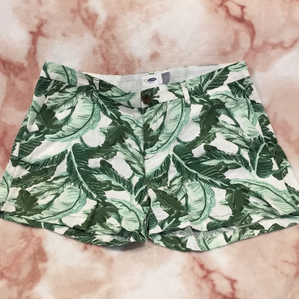 Palm Leaf Shorts Old Navy Size 8 Resale
